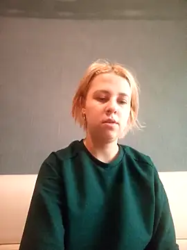 Gussie Bridie online show from 01-17-25, 09:06