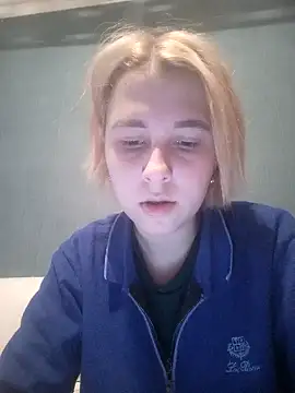 Gussie Bridie online show from 01-19-25, 02:49