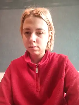 Gussie Bridie online show from 01-28-25, 07:22