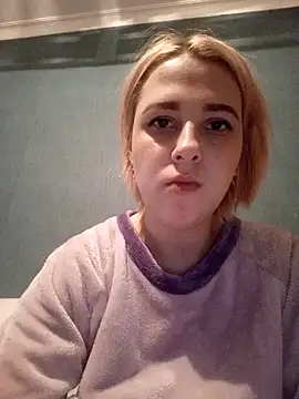 Gussie Bridie online show from 02-02-25, 02:45