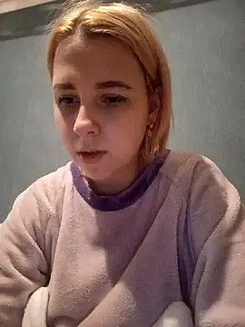 Gussie Bridie online show from 02-03-25, 03:06