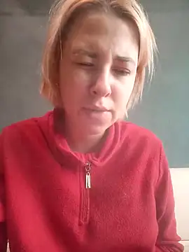 Gussie Bridie online show from 02-13-25, 07:24