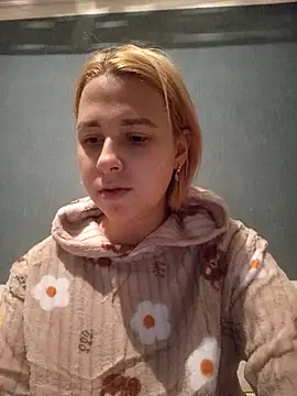 Gussie Bridie online show from 02-13-25, 02:31