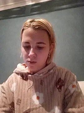 Gussie Bridie online show from 02-14-25, 02:23