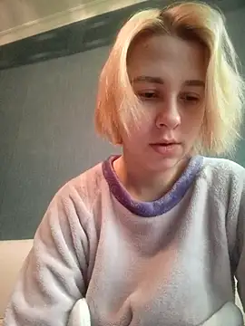 Gussie Bridie online show from 02-20-25, 07:34