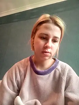 Gussie Bridie online show from 02-21-25, 09:13