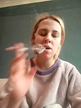 Gussie Bridie online show from 02-27-25, 11:52