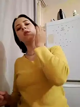 Gussie Bridie online show from 09-23-25, 04:15