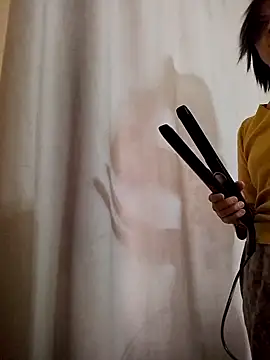 Gussie Bridie online show from 10-05-25, 04:44