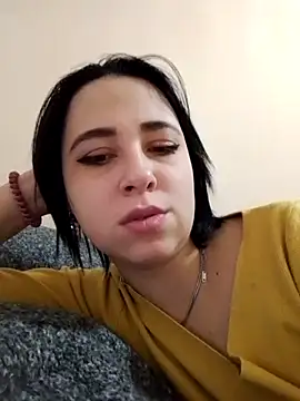 Gussie Bridie online show from 10-10-25, 04:44