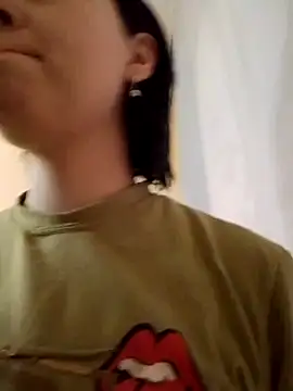 Gussie Bridie online show from 10-13-25, 04:12