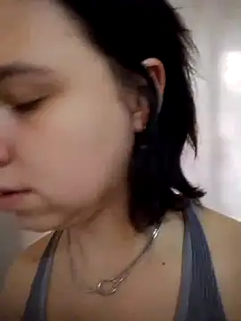 Gussie Bridie online show from 10-23-25, 07:07