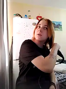 Gussie Bridie online show from 11-16-25, 05:02