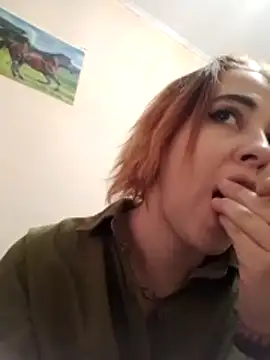 Gussie Bridie online show from 11-24-25, 06:57