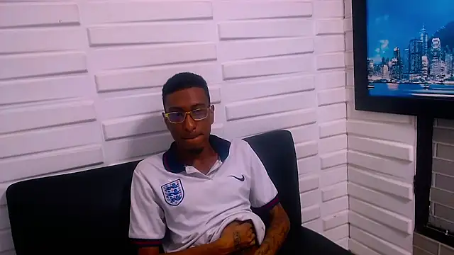 Jose Smoke online show from 11-21-25, 03:11