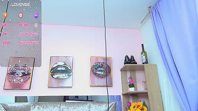 Vaioletcooper online show from 03-15-25, 04:32