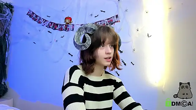 Snapshot of Alina_Mills chatting on 10-27-25, 08:51 Alina Mills online show from 10-27-25, 08:51