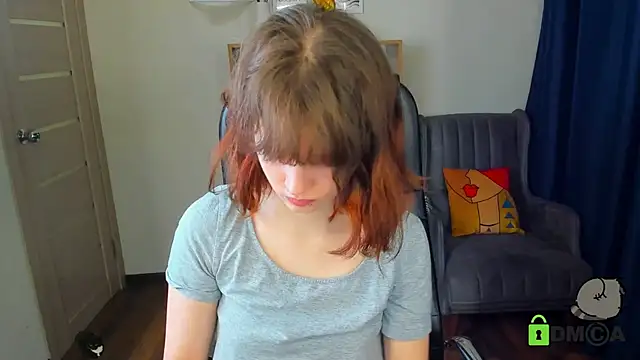 Snapshot of Alina_Mills chatting on 11-11-25, 08:36 Alina Mills online show from 11-11-25, 08:36