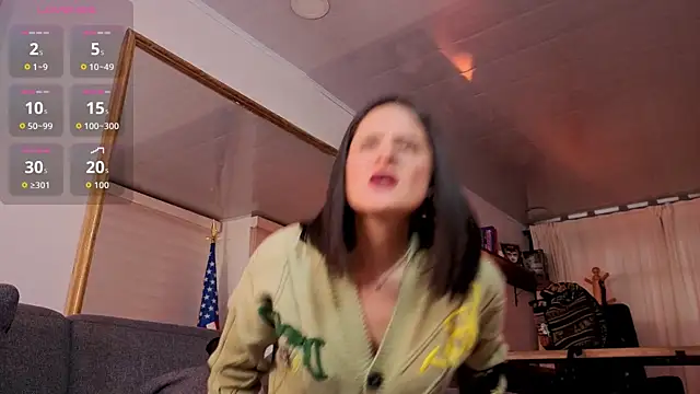 Snapshot of Alice_milf_ chatting on 10-08-25, 11:19 Alice milf online show from 10-08-25, 11:19