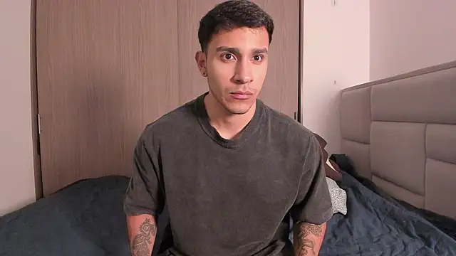 Snapshot of JayMarcos_ chatting on 12-15-24, 03:45 JayMarcos online show from 12-15-24, 03:45