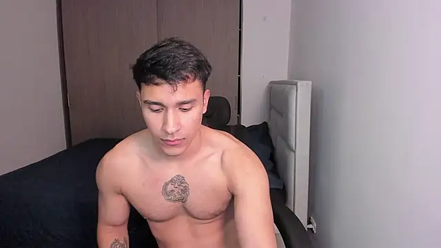 Snapshot of JayMarcos_ chatting on 12-22-24, 03:22 JayMarcos online show from 12-22-24, 03:22