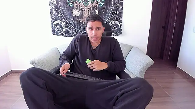 Snapshot of JayMarcos_ chatting on 01-18-25, 07:15 JayMarcos online show from 01-18-25, 07:15