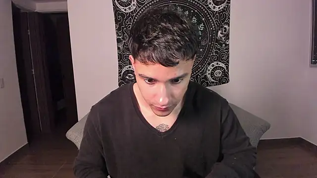 Snapshot of JayMarcos_ chatting on 01-19-25, 01:21 JayMarcos online show from 01-19-25, 01:21