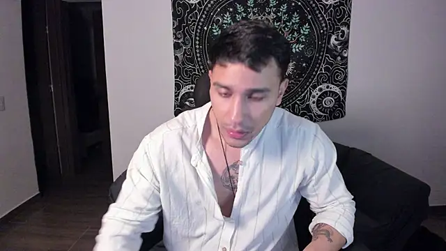 Snapshot of JayMarcos_ chatting on 02-01-25, 01:55 JayMarcos online show from 02-01-25, 01:55