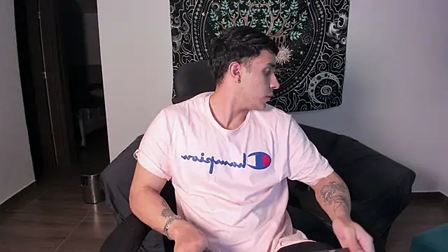 Snapshot of JayMarcos_ chatting on 02-18-25, 04:37 JayMarcos online show from 02-18-25, 04:37