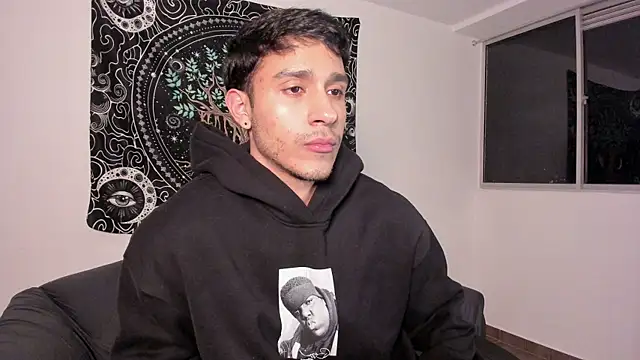 Snapshot of JayMarcos_ chatting on 02-26-25, 02:04 JayMarcos online show from 02-26-25, 02:04