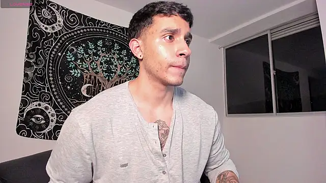 Snapshot of JayMarcos_ chatting on 03-05-25, 04:02 JayMarcos online show from 03-05-25, 04:02