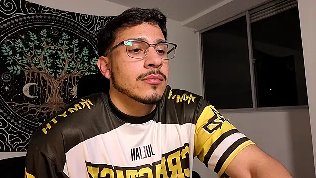 Snapshot of JayMarcos_ chatting on 09-09-25, 06:13 JayMarcos online show from 09-09-25, 06:13