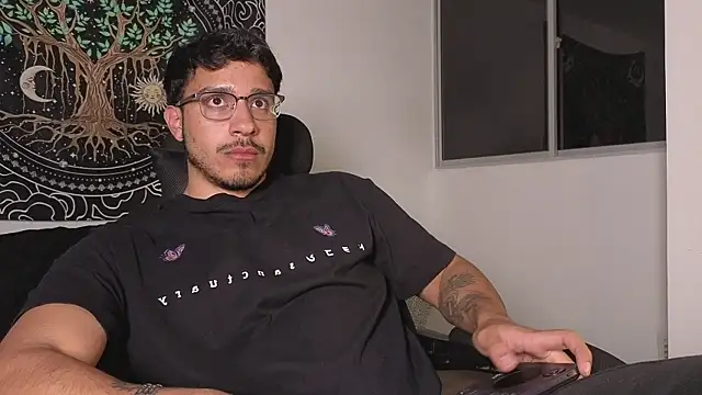 Snapshot of JayMarcos_ chatting on 09-28-25, 06:19 JayMarcos online show from 09-28-25, 06:19