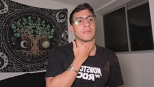 Snapshot of JayMarcos_ chatting on 10-11-25, 12:54 JayMarcos online show from 10-11-25, 12:54