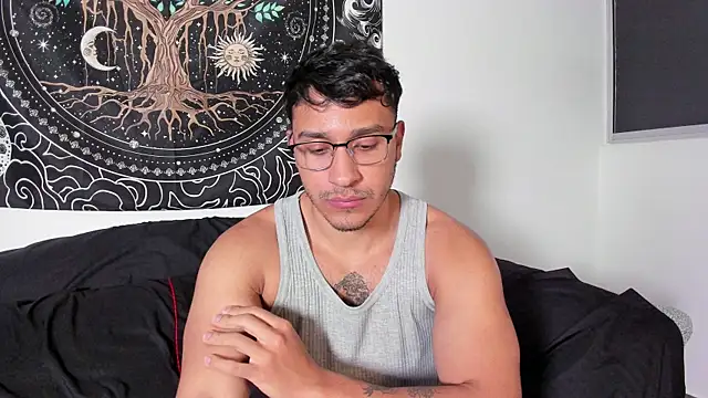 Snapshot of JayMarcos_ chatting on 10-18-25, 02:47 JayMarcos online show from 10-18-25, 02:47