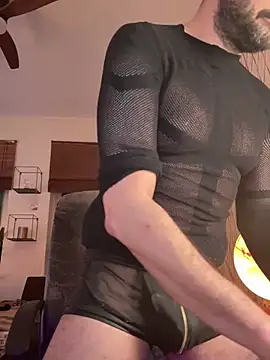 Snapshot of tomz0819 chatting on 03-15-25, 06:43 tomz0819 online show from 03-15-25, 06:43