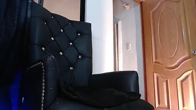 Snapshot of ren_stipee chatting on 02-17-25, 11:31 ren stipee online show from 02-17-25, 11:31