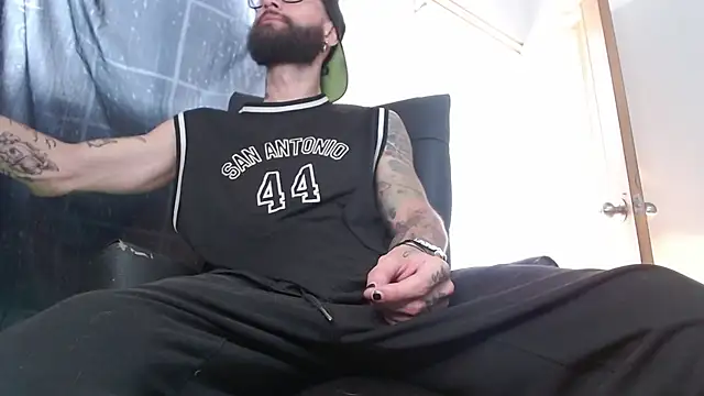 Snapshot of ren_stipee chatting on 02-23-25, 08:44 ren stipee online show from 02-23-25, 08:44