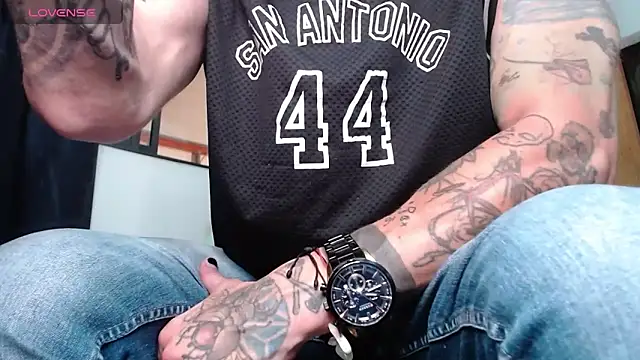 Snapshot of ren_stipee chatting on 03-07-25, 02:46 ren stipee online show from 03-07-25, 02:46