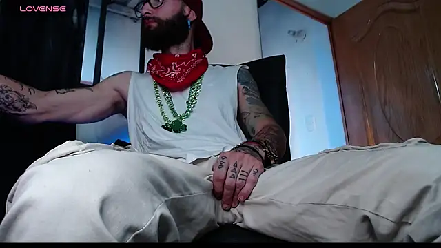 Snapshot of ren_stipee chatting on 03-12-25, 11:12 ren stipee online show from 03-12-25, 11:12