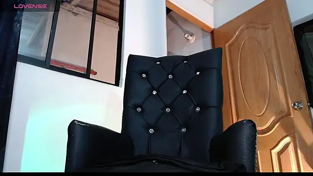 Snapshot of ren_stipee chatting on 03-13-25, 11:27 ren stipee online show from 03-13-25, 11:27