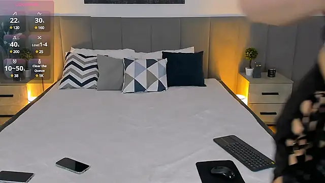 MiaBecky online show from 02-06-25, 05:25