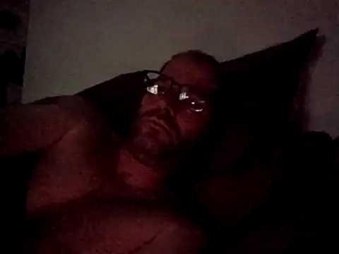 Snapshot of crazycam619 chatting on 10-26-25, 06:41 crazycam619 online show from 10-26-25, 06:41