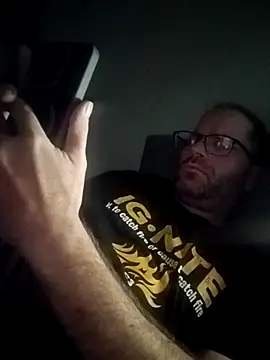 Snapshot of crazycam619 chatting on 11-19-25, 07:30 crazycam619 online show from 11-19-25, 07:30