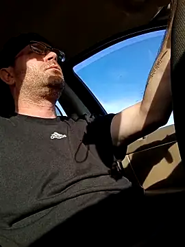 Snapshot of crazycam619 chatting on 11-26-25, 10:22 crazycam619 online show from 11-26-25, 10:22