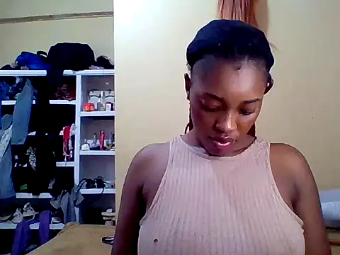 Zara Twilight online show from 12-20-25, 10:11