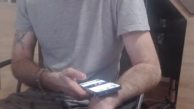 uncutguy01 online show from 01-06-25, 10:15