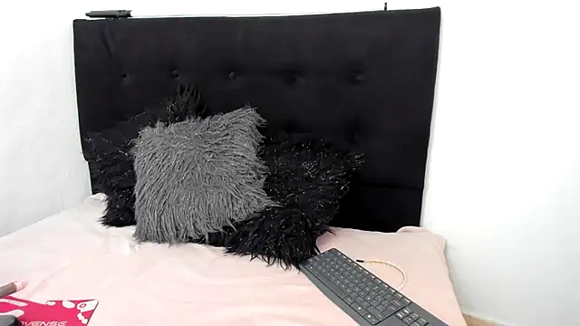 LinaBrowm online show from 09-21-25, 01:13