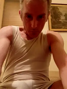 Snapshot of dedalus84 chatting on 03-12-25, 10:17 dedalus84 online show from 03-12-25, 10:17