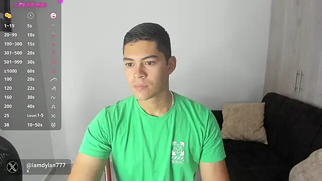 Snapshot of Iamdylan777 chatting on 12-12-24, 12:22 Iamdylan777 online show from 12-12-24, 12:22